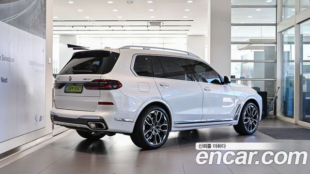 BMW X7 xDrive 40i M Sport 6STR — пробег 9 673 км — фото 2 из 5