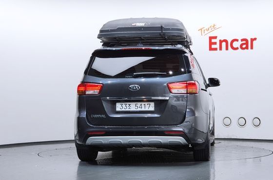 Kia Carnival 9-seater Prestige — пробег 187 786 км — фото 4 из 5