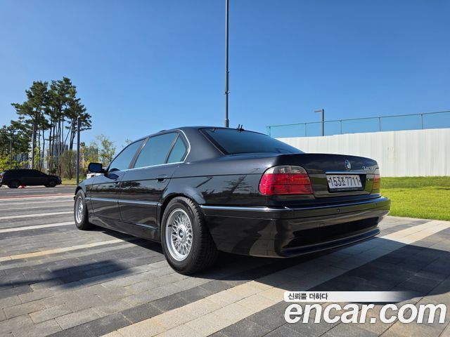 BMW 7-Series из Кореи Encar