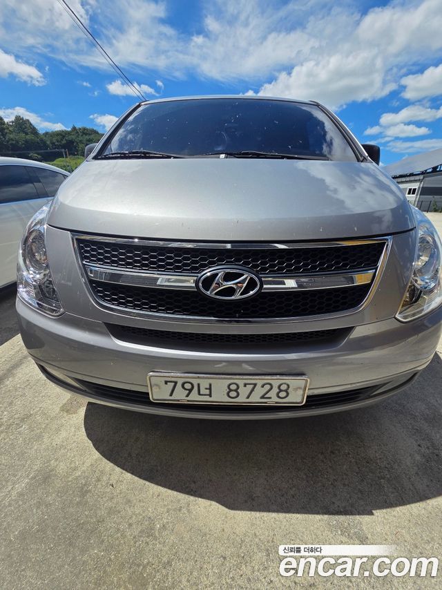 Hyundai Starex 11-Seater Wagon HVX Premium — пробег 192 300 км — фото 3 из 5