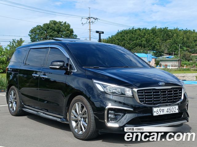 Kia Carnival из Кореи Encar