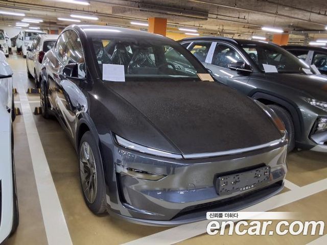 Tesla Model Y L Long Range AWD — пробег 1 км — фото 2 из 5