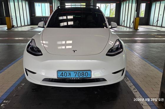 Tesla Model Y Long Range AWD — пробег 98 333 км — фото 3 из 5