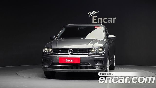 Volkswagen Tiguan 2.0 TDI Premium — пробег 72 141 км — фото 3 из 5