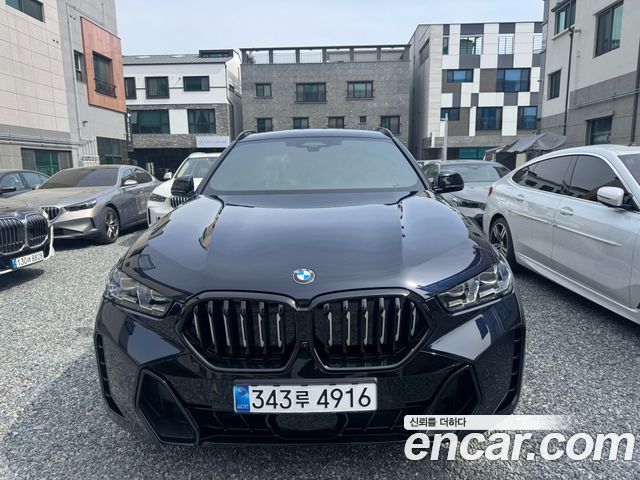 BMW X6 xDrive40i M Sport — пробег 2 698 км — фото 3 из 5
