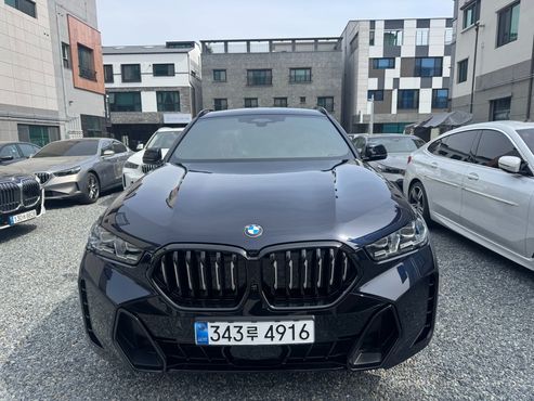 BMW X6 xDrive40i M Sport — пробег 2 698 км — фото 3 из 5
