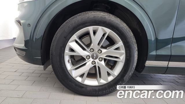 Genesis GV70 из Кореи Encar