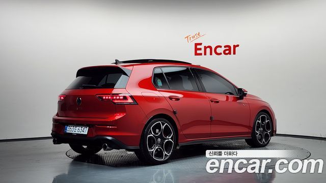 Volkswagen Golf 2.0 GTI — пробег 5 271 км — фото 2 из 5