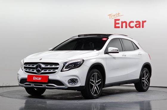 Mercedes-Benz GLA-Class GLA220 Premium — пробег 83 535 км — фото 1 из 5