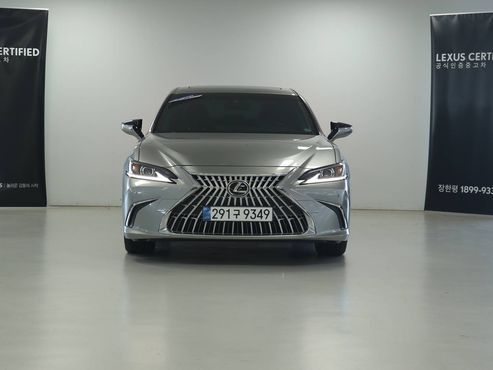 Lexus ES Luxury Plus — пробег 10 581 км — фото 3 из 5