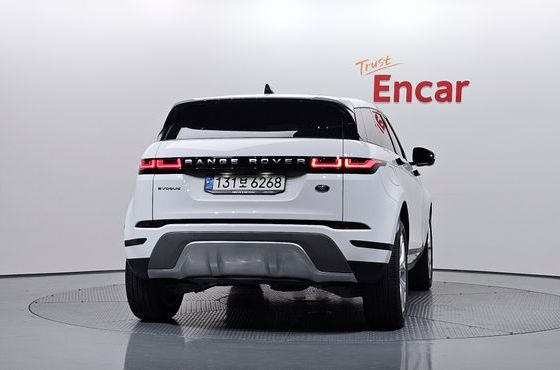 Land Rover Range Rover Evoque P250 SE — пробег 29 086 км — фото 4 из 5