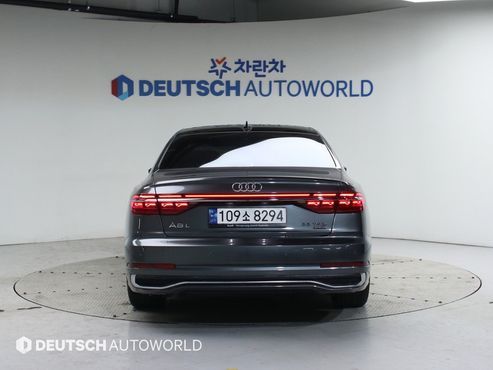 Audi A8 55 TFSI Quattro Premium LWB — пробег 65 300 км — фото 4 из 5