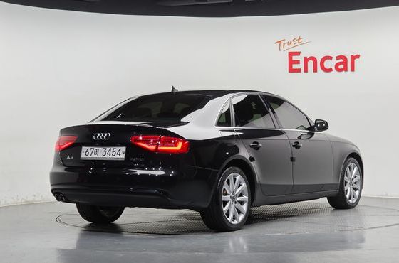 Audi A4 2.0 TDI dynamic B8 — пробег 129 827 км — фото 2 из 5