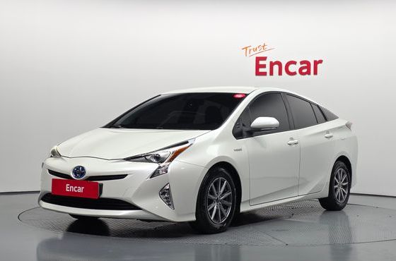 Toyota Prius 1.8 E — пробег 154 492 км — фото 1 из 5