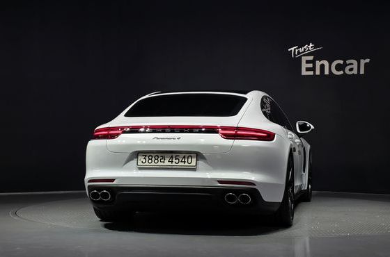 Porsche Panamera 3.0 AWD — пробег 78 706 км — фото 4 из 5