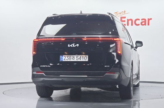 Kia Carnival HEV 9seater Gravity — пробег 18 852 км — фото 4 из 5