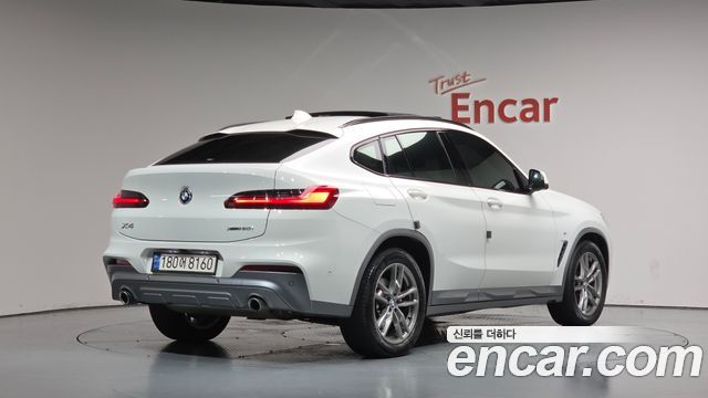 BMW X4 xDrive20i M Sport X — пробег 42 161 км — фото 2 из 5