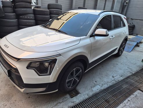 Kia Niro Prestige — пробег 10 480 км — фото 1 из 5