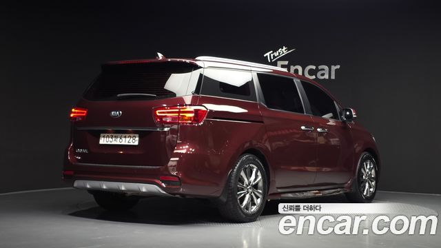 Kia Carnival из Кореи Encar
