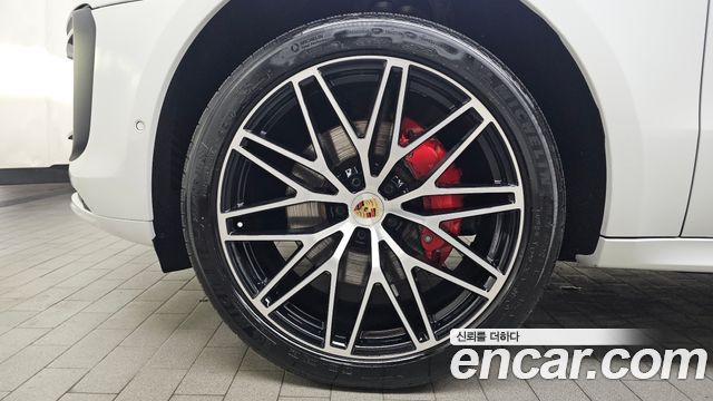Porsche Macan 2.9 S — пробег 39 560 км — фото 5 из 5