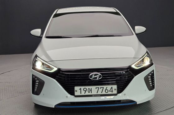 Hyundai Ioniq Q — пробег 168 743 км — фото 3 из 5