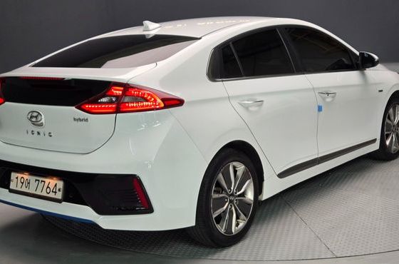 Hyundai Ioniq Q — пробег 168 743 км — фото 5 из 5