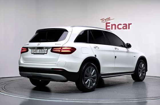 Mercedes-Benz GLC-Class GLC350e 4MATIC Premium — пробег 48 199 км — фото 2 из 5