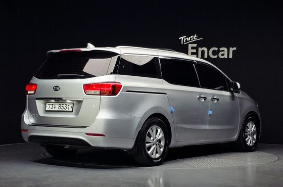 Kia Carnival 11-seater Luxury — пробег 147 535 км — фото 2 из 5