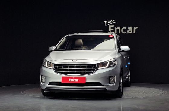 Kia Carnival 11-seater Luxury — пробег 147 535 км — фото 3 из 5