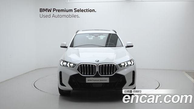BMW X6 xDrive40i M Sport — пробег 4 027 км — фото 3 из 5