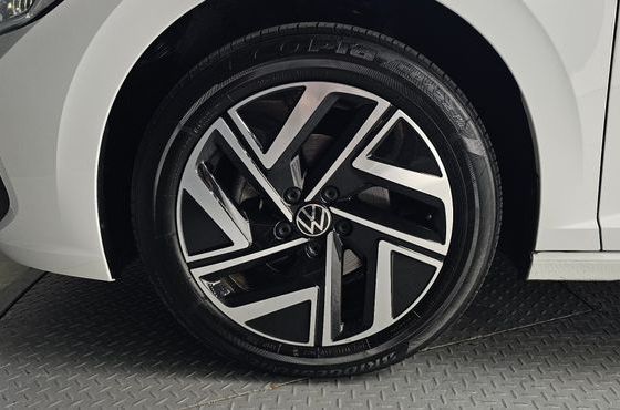 Volkswagen Jetta 1.5 TSI Prestige — пробег 24 304 км — фото 5 из 5