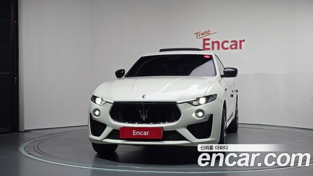Maserati Levante 3.8 GTS AWD — пробег 67 392 км — фото 3 из 5