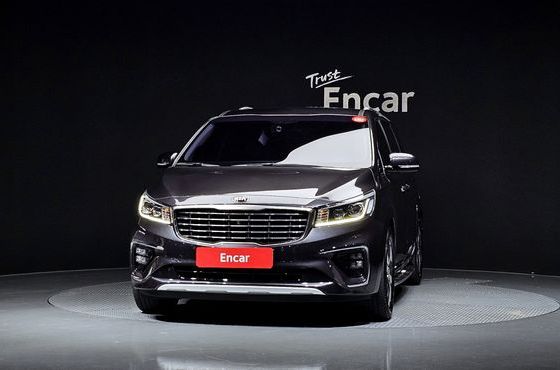 Kia Carnival 9-Seater Noblesse Special — пробег 132 337 км — фото 3 из 5