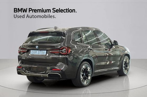 BMW iX3 M Sports — пробег 60 331 км — фото 2 из 5