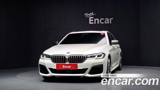 BMW 5-Series M550i xDrive — пробег 45 002 км — фото 3 из 5