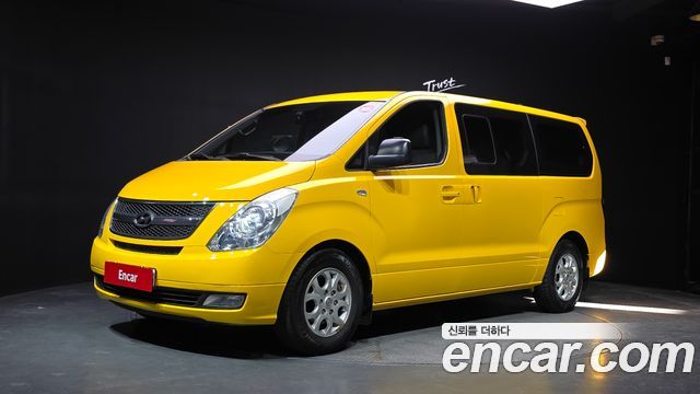 Hyundai Starex 12-Seater Wagon CVX Premium — пробег 74 464 км — фото 1 из 5