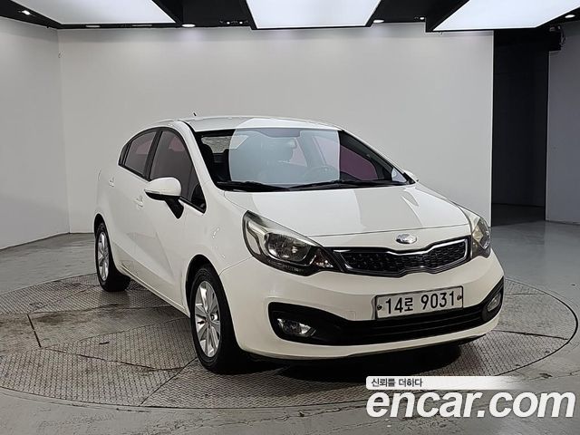 Kia pride 1.6 GDI Sedan Luxury — пробег 145 000 км — фото 2 из 5