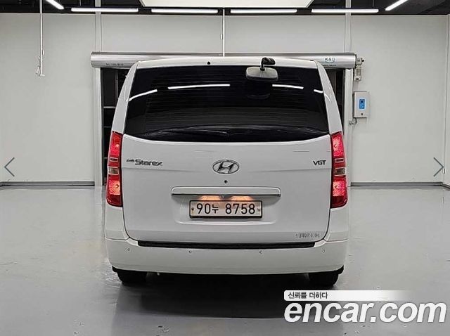 Hyundai Starex 5-Seater VAN CVX Premium — пробег 286 033 км — фото 3 из 5