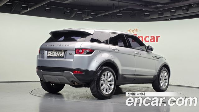 Land Rover Range Rover Evoque 2.2 SD4 Pure — пробег 146 747 км — фото 2 из 5