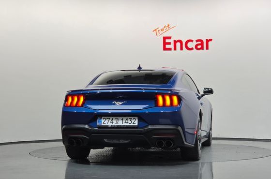 Ford Mustang 2.3 EcoBoost Premium Coupe — пробег 39 055 км — фото 4 из 5