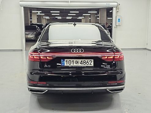 Audi A8 50 TDI Quattro — пробег 85 140 км — фото 3 из 5