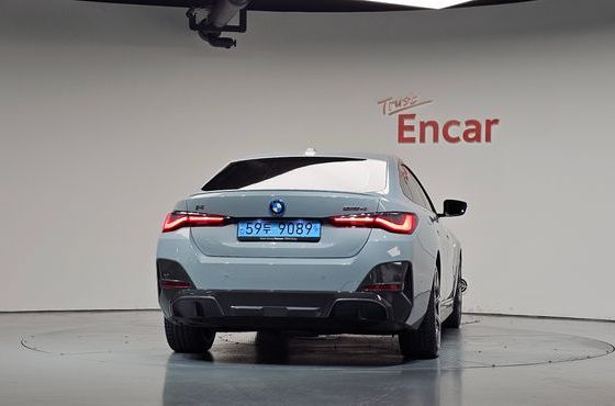 BMW i4 eDrive40 M Sports Pro — пробег 25 487 км — фото 4 из 5