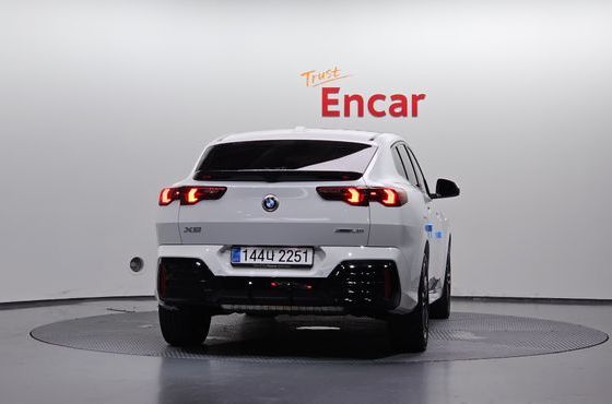 BMW X2 (F39) xDrive 20i M Sport — пробег 19 387 км — фото 4 из 5