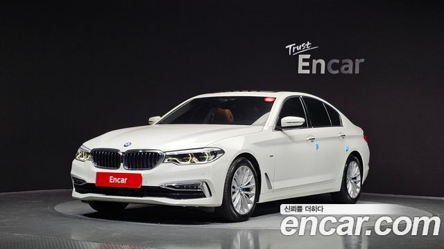 BMW 5-Series 520d Luxury Special Edition — пробег 104 565 км — фото 1 из 5