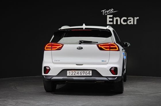 Kia Niro 1.6 HEV Prestige — пробег 41 548 км — фото 4 из 5