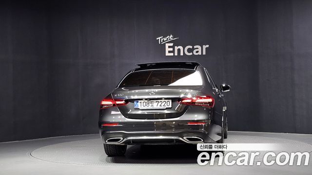 Mercedes-Benz E-Class из Кореи Encar