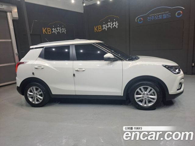 Ssangyong TIBOLI VX 2WD — пробег 12 000 км — фото 3 из 5