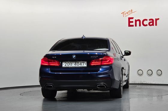 BMW 5-Series 530i M Sport Package Plus — пробег 74 840 км — фото 4 из 5