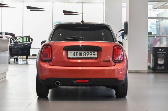 Mini Cooper 5Door Rosewood Edition 3rd — пробег 29 228 км — фото 3 из 5