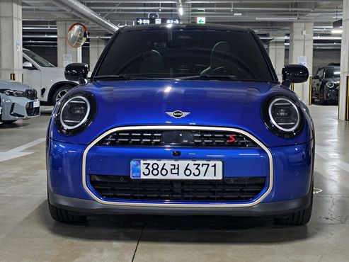 Mini Cooper 5 Door Favoured — пробег 9 860 км — фото 3 из 5